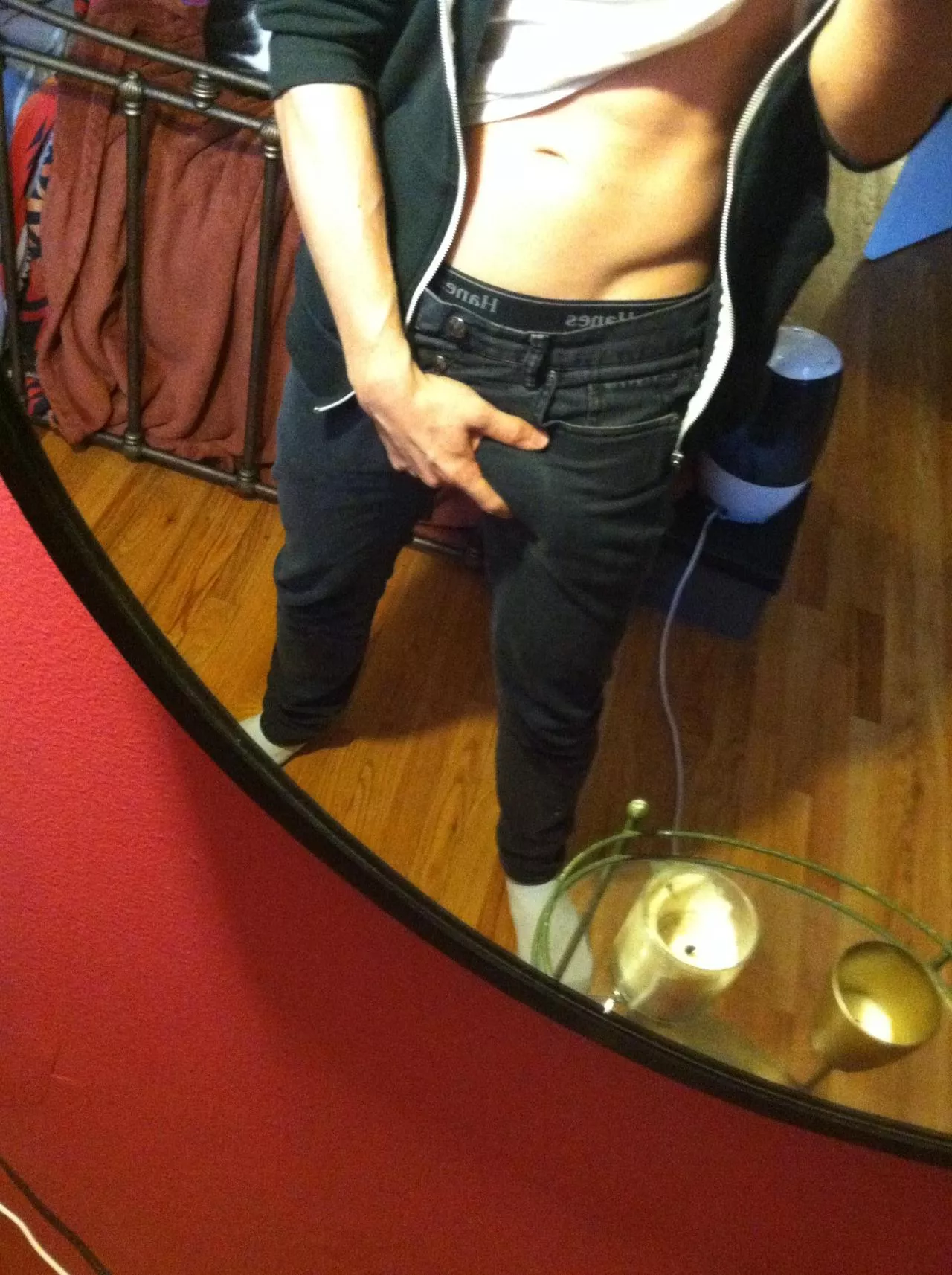 Grab, Snap, Share! posted by sometimestar