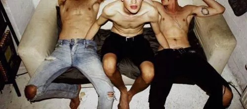 Grabbing his friends posted by menareamazing