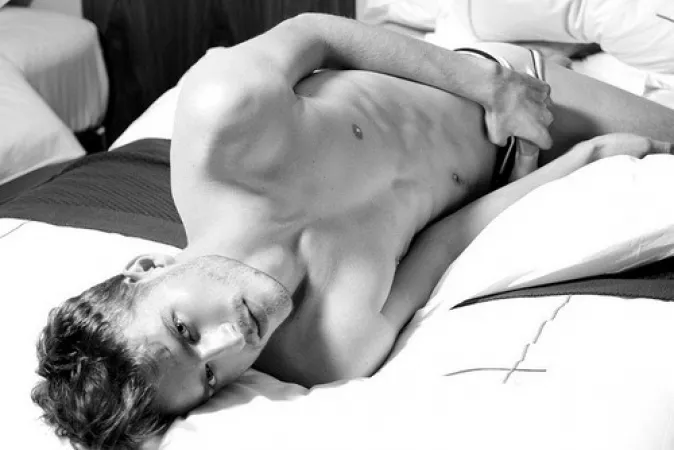 Grabbing it by menareamazing