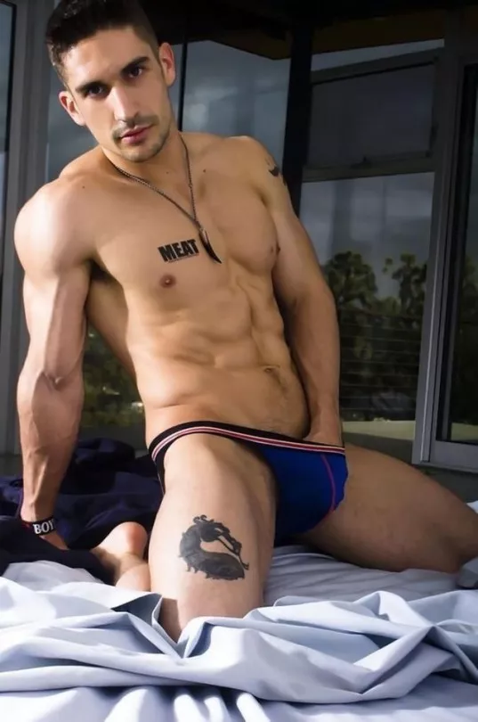 Grabbing it posted by menareamazing