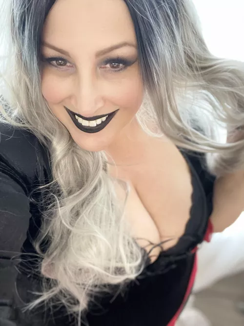 Grandma has gray hair. Do you like it? by Menopausaljezebel