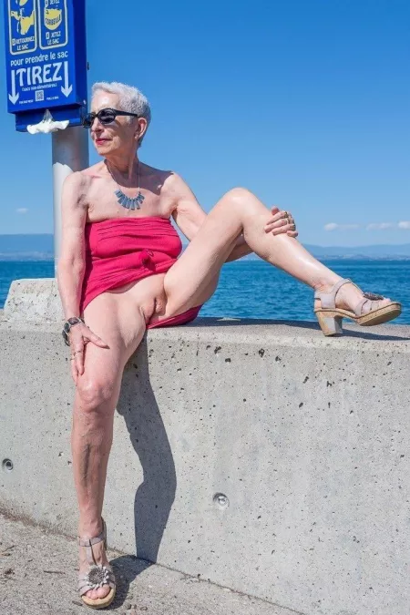 Grandma said it feels better without panties, hard to argue with that! by myhiddenheathen