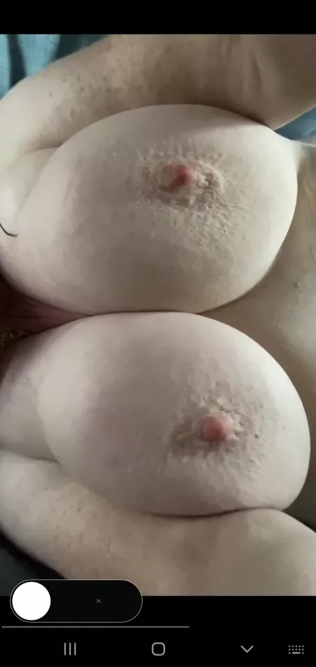 Gravity. Bane if big boobed girls lives.. by Cyezion