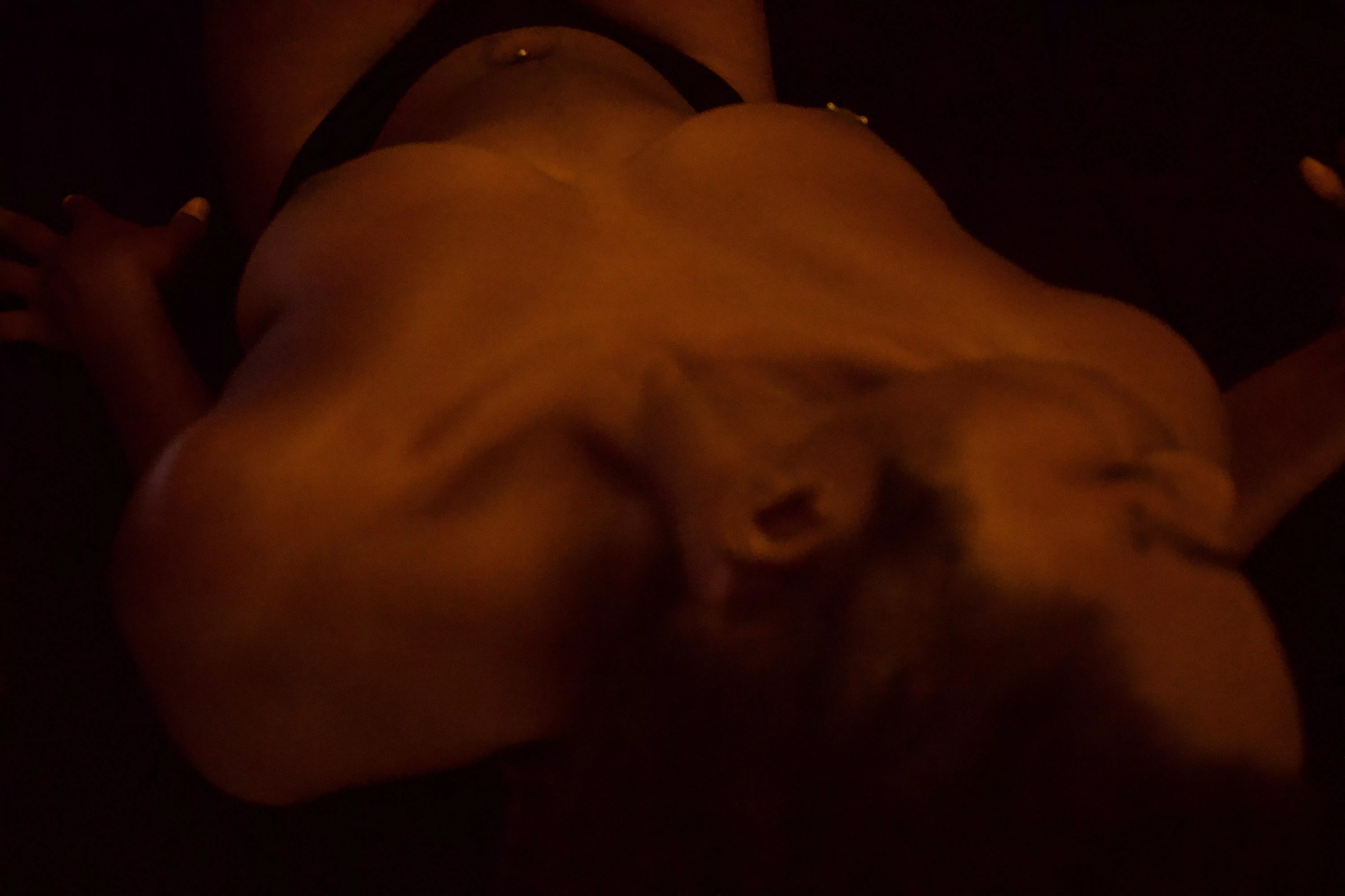 Gravity(NSFW) posted by Shandravia