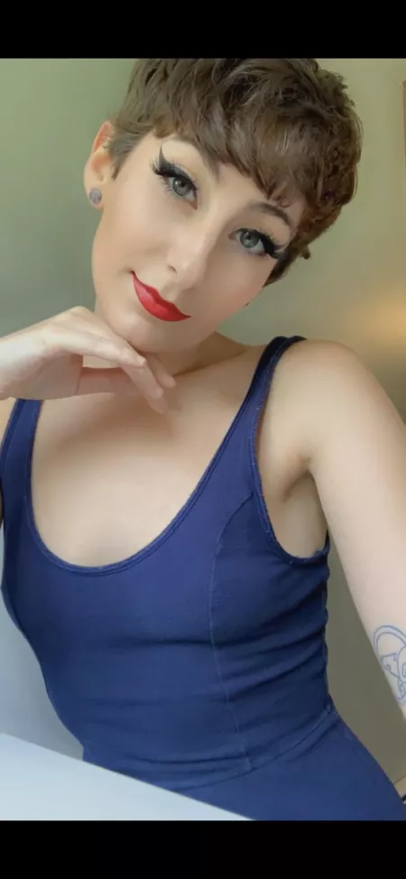 Green bedroom eyes… by Shibari_kitten1