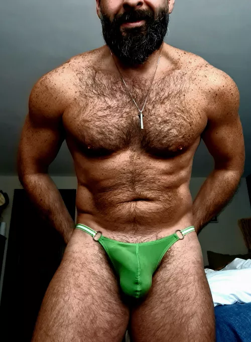 Green by bearurso2077