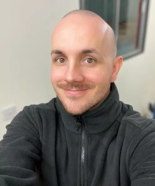 Greetings from work, on everyone’s favourite day 😂😂 by Sh00ni