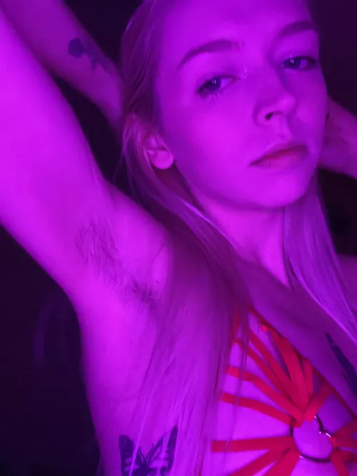growing out my armpit hair 🥰 by justnessinaround