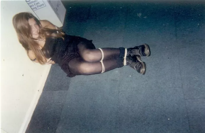 Grunge Girl by belgarion10101