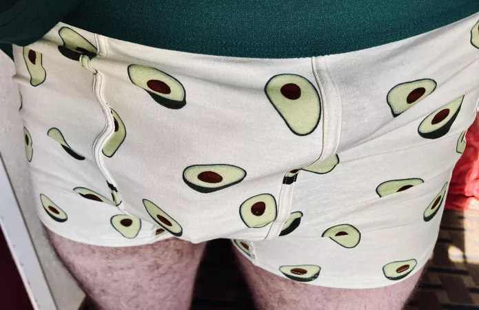 Guac out by Shootitallpix