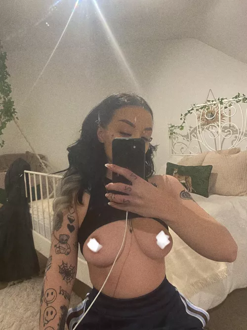 guess how many tattoos i have 😝 by themorgansky