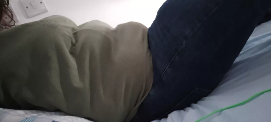 Guess my weight! Who wants to help me get even bigger 👀 by FatThrowaway7