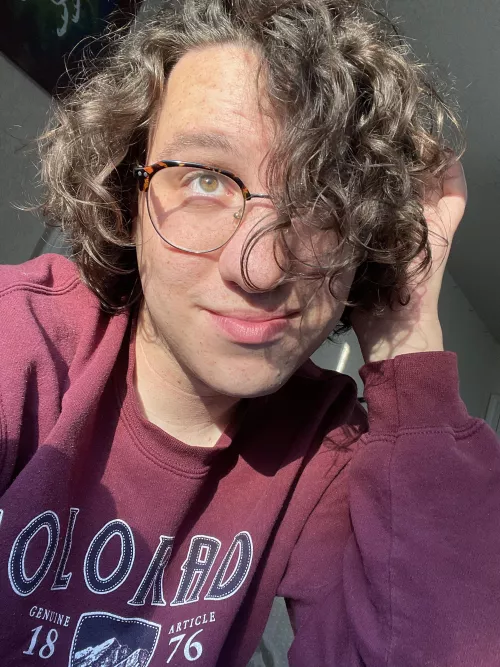 Guess who is spending all day in bed playing Pokémon by 2_manybooks