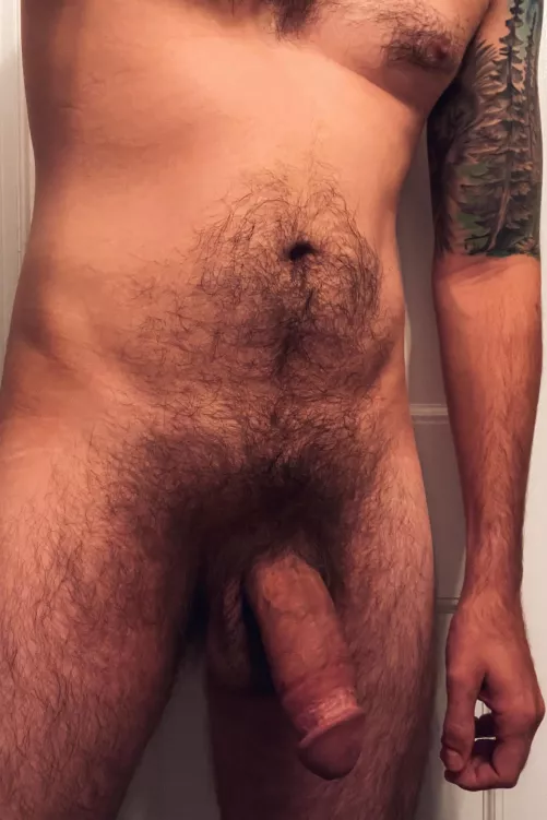 Guess who’s been neglecting their trimming 😅 by thatguyJohnWayne