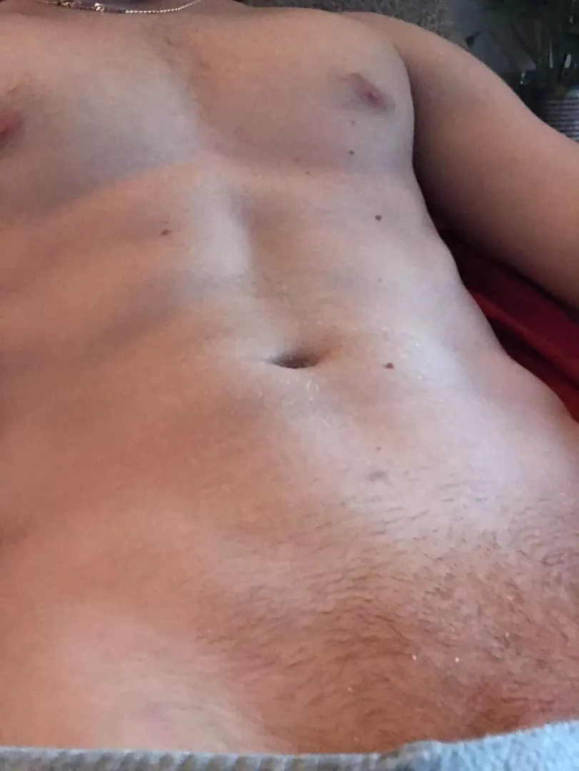 Guess who’s growing their pubes out! Me! Comment and win the chance to see more 🥰 posted by frenchloveur