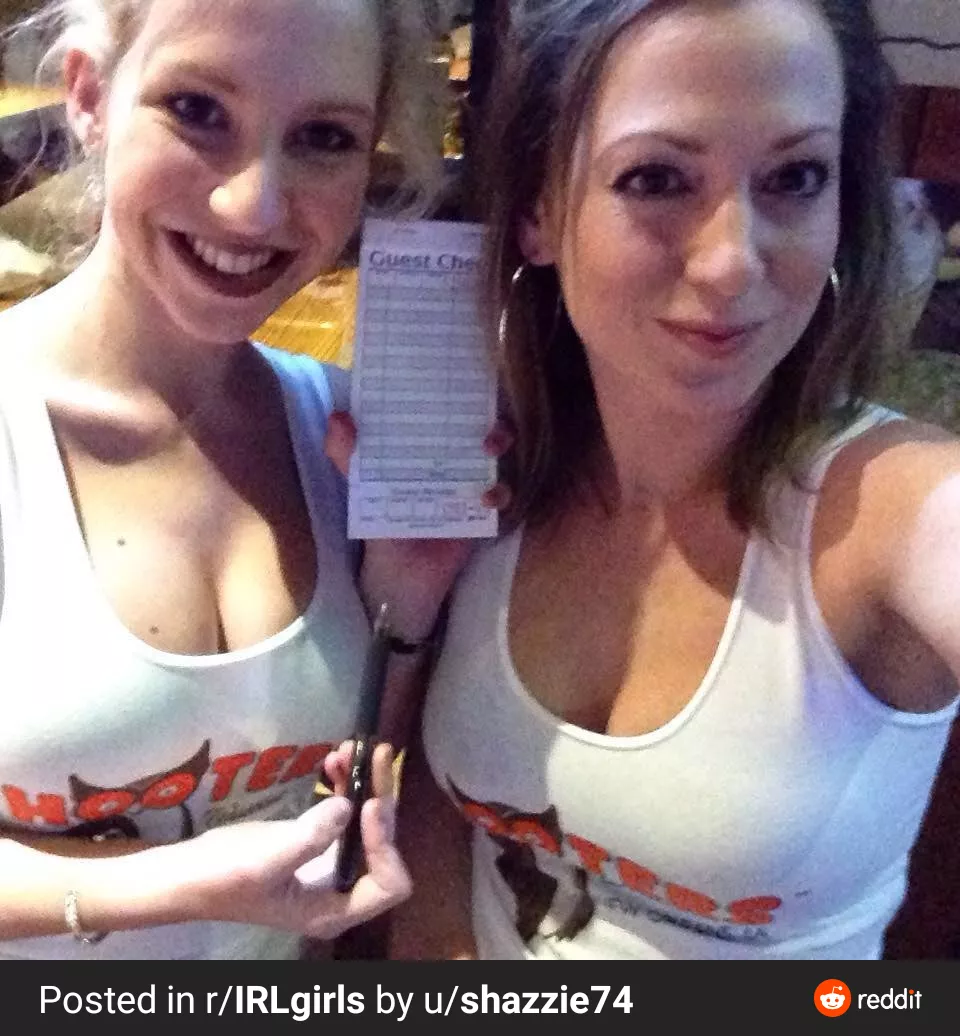 Guest Hooters.. Left or Right? posted by shazzie74