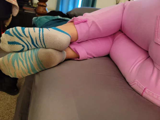 Guy who requested to buy these went ghost mode on me. His loss. DM me for these. Only 1 day of wear so far.