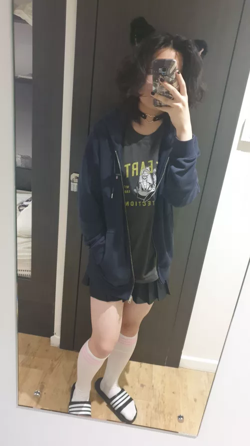 guys btw im free feb 14 guys btw im free by roo255gamer