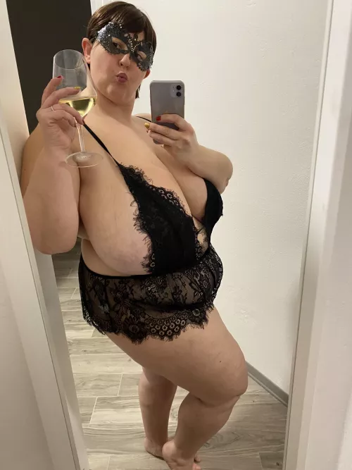 guys don't be bad tonight ... by sensualpoppy