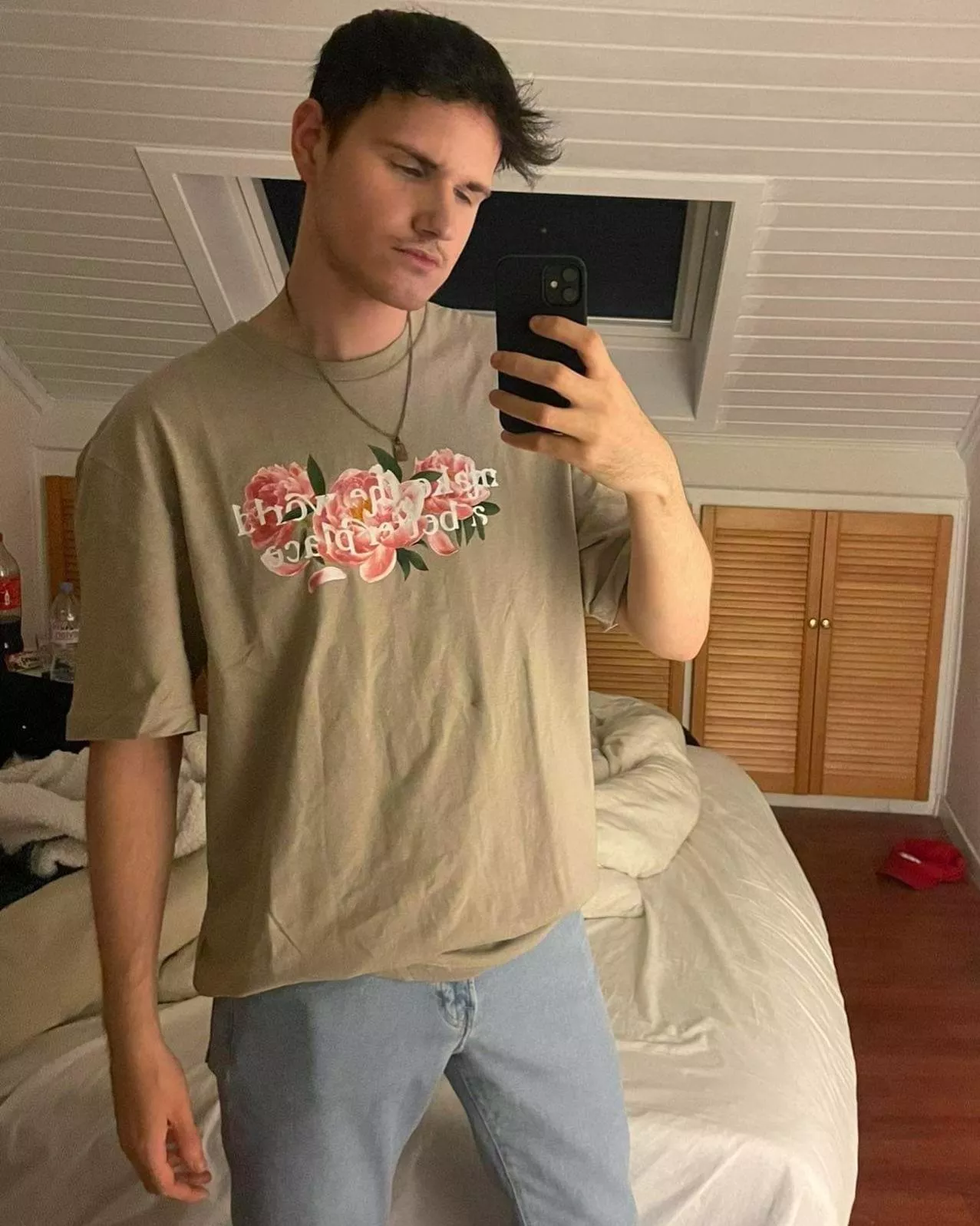 Guys I need your advice, why are only guys who are the age of my father hitting on me? I find it very creepy and they're the only ones to do so😕 posted by jason131855