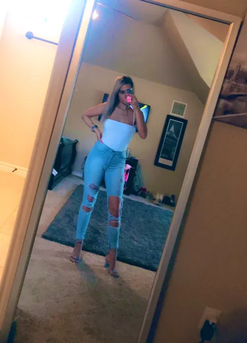 Guys: I’m curious, how does it feel to have your dick sucked? by Wofflecakes