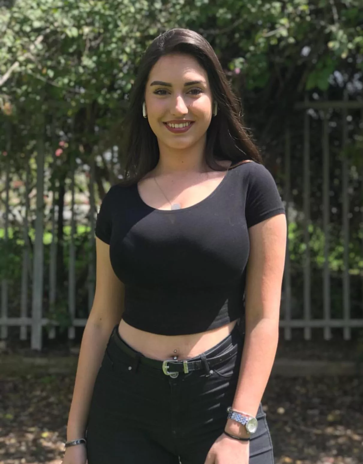 Guys, she has AirPods. posted by snackesmcgee