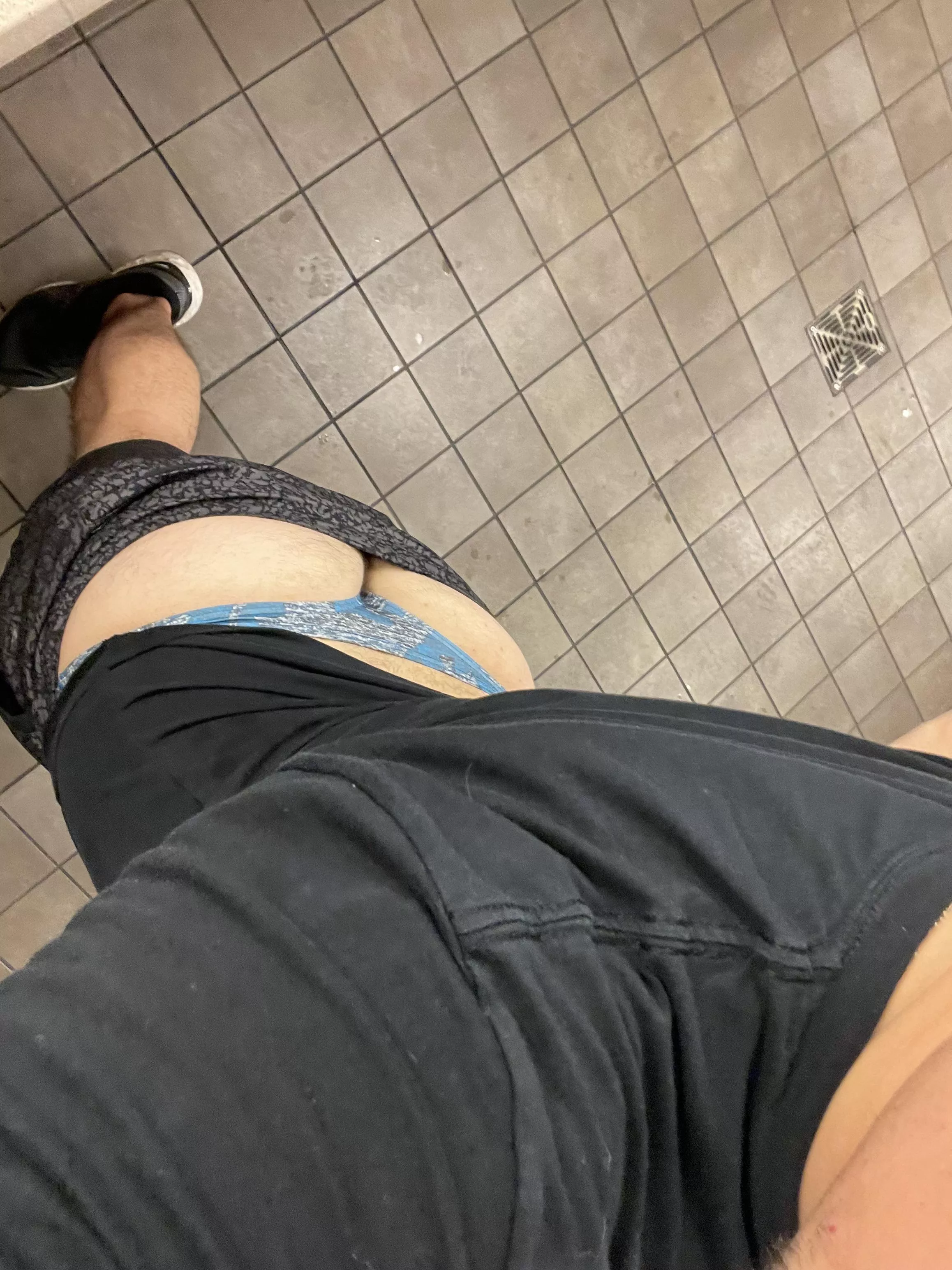 Gym attire! PM what you think☺️? posted by [deleted]