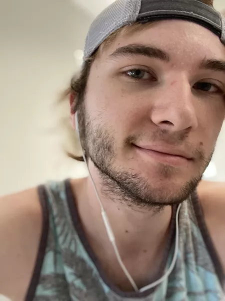 Gym day no. 5 sweating from a midday run by datbttmboi