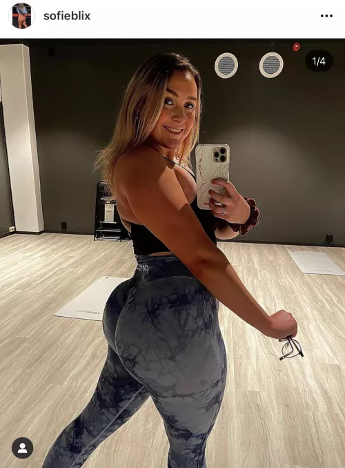 Gym thickness by CalmPeace