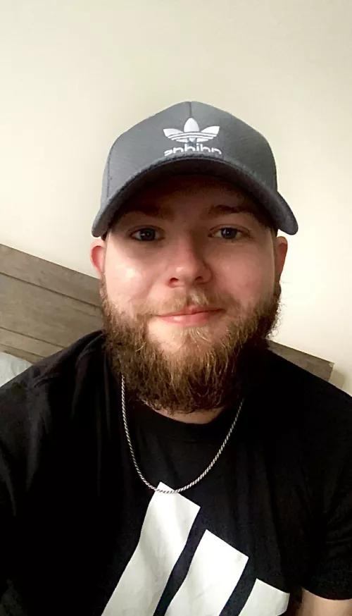 Gym - went. Shower - taken. Relaxing - In progress. Hope you’ve all had a good Monday bros! 🤙🏼 by DillMoney14