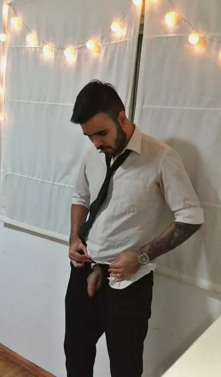 [H] Who helps me take off my pants? 🙏😏💭🔥🔥 by NonQuestions