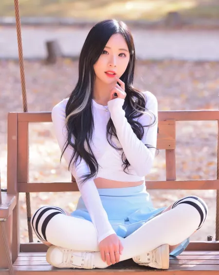 Habin sitting pretty by jpx82