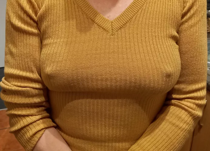 Had a few stares today damn cold weather by peachymilf69