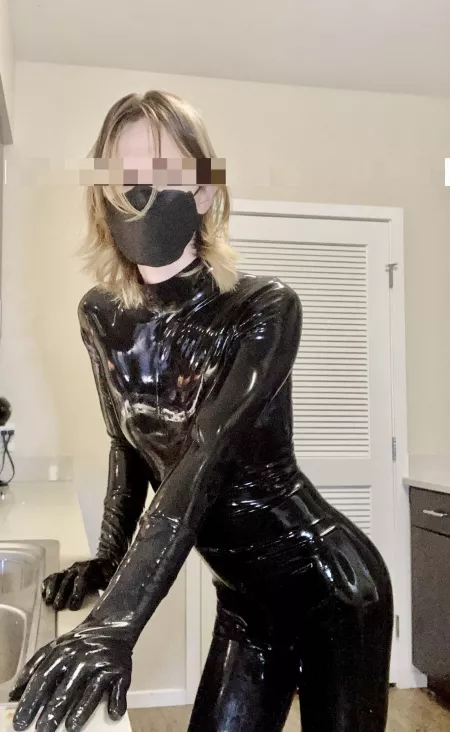 Had a fun time cooking in my catsuit latex by _Shiny_Jules