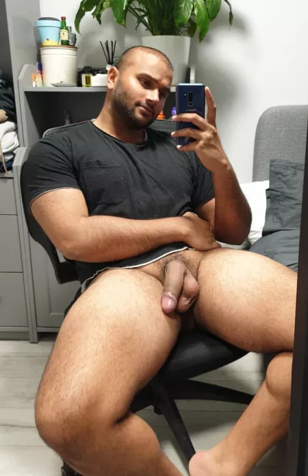 Had a long day too? Take a seat 😌 by BrownLucas97