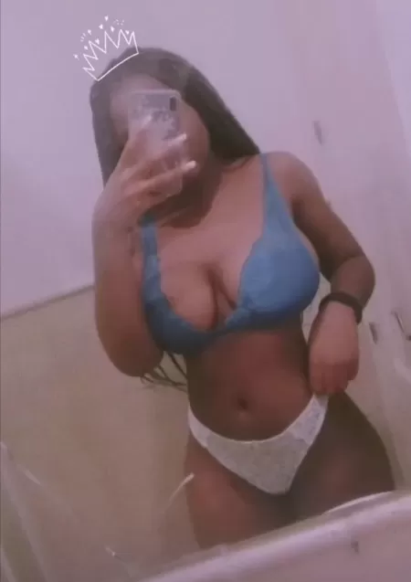 Had better quality pics already, but I thought my body looks good here. At least on person who likes it? by studyniky