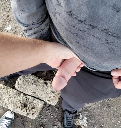 Had Christmas fun the other day with a GL married dude who I saw checkin me out. He walk away and then looked back & nodded at me to follow him, so I did. We found a chill spot & he dropped trou. His dick was already rock hard. I sucked him off u by Descrete4guys