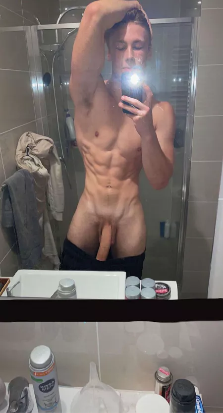 Had plenty of ladies give me boners. Thought I’d return the favour by nasvsvshuh