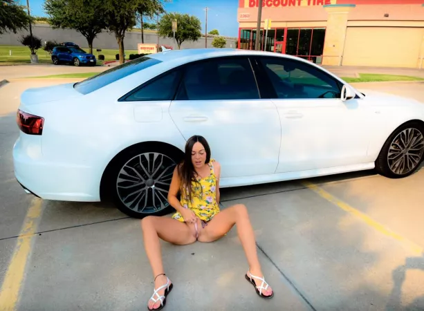 Had to pull over n help them wait by Ashleyspussy