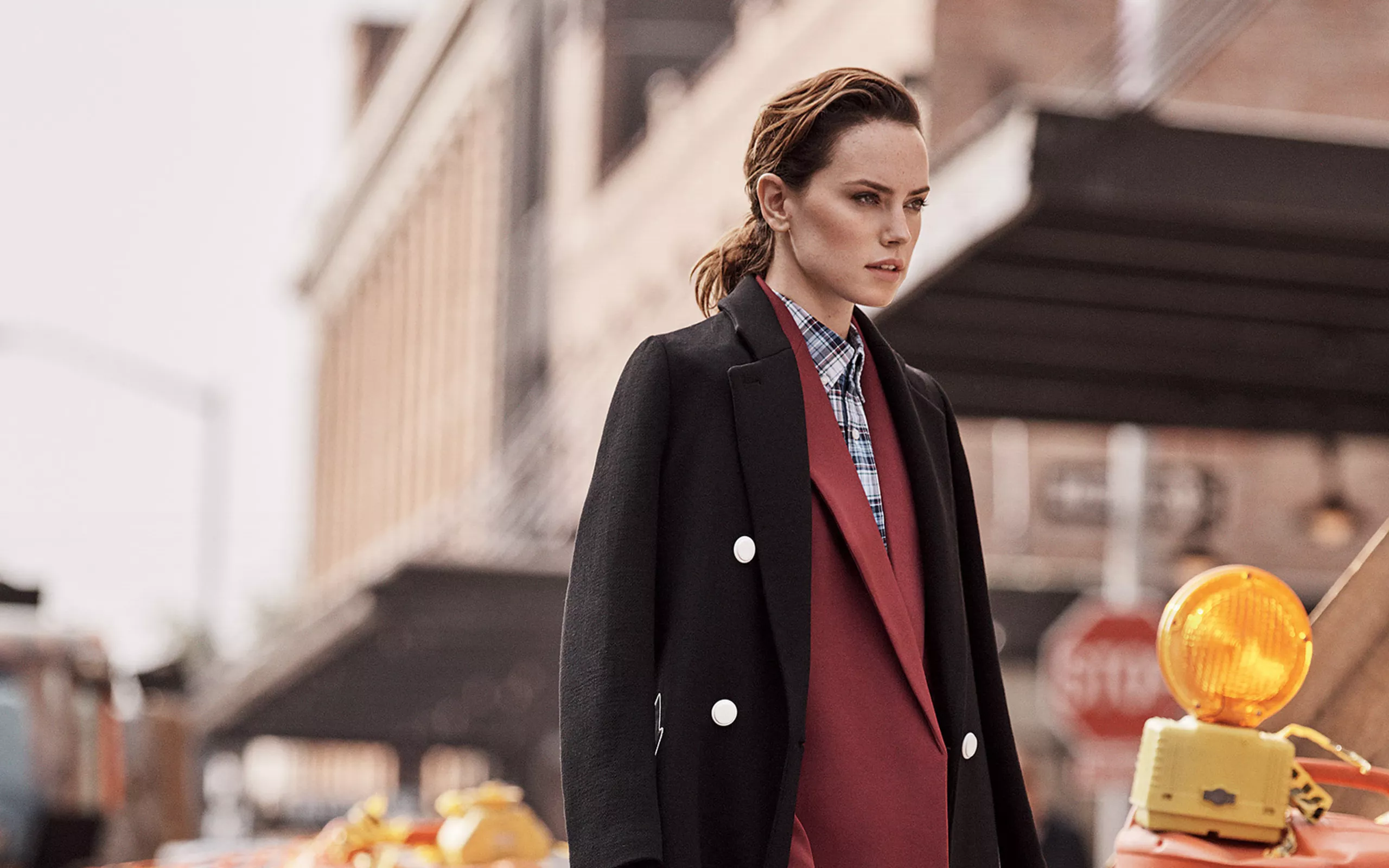 Hadn't seen this side to Daisy Ridley before. posted by BOOOOOOOBIES