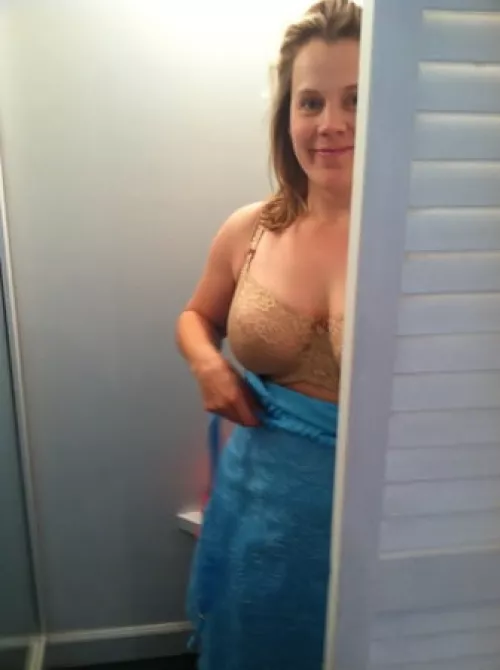 Haha mom you can come out now no one is here by heyboys_007