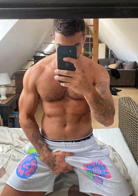 Hair is growing 😈 by 21superstar