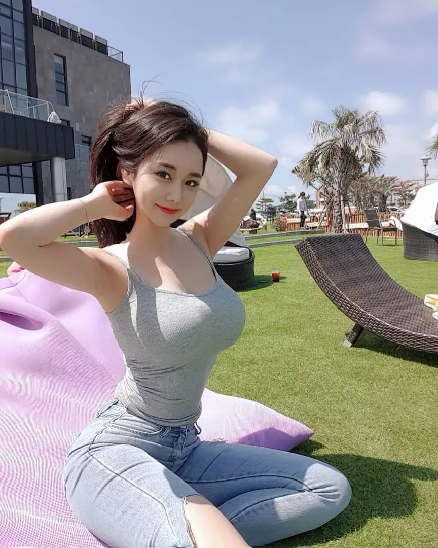 Hair Up posted by youknowwhatilove210