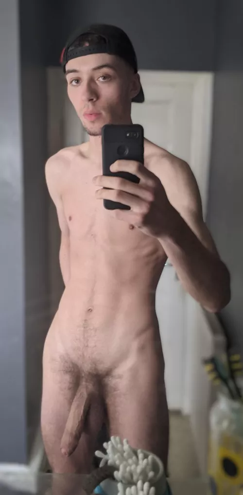 Hairy and uncut is what nature intended 🤷‍♂️ by mcw_98