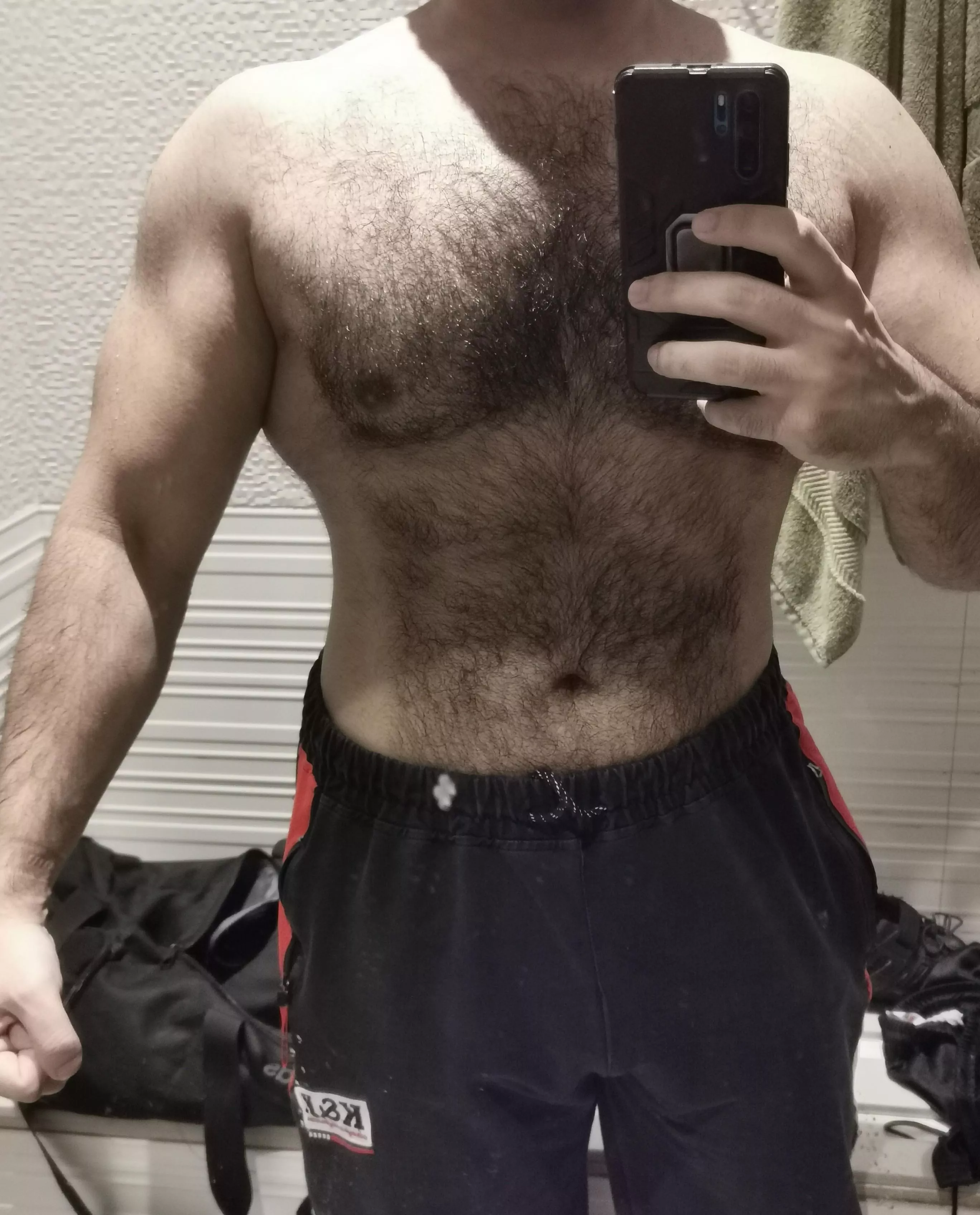 Hairy bear i love chub smooth guys 😜 posted by traps_lover1