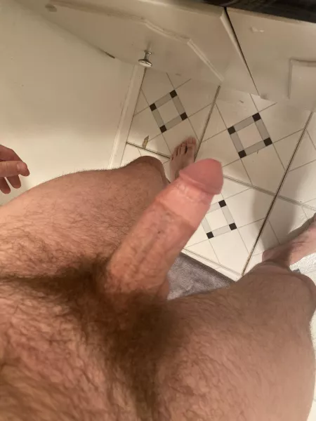 Hairy dudes are my fav? How about you guys? by undercover-homo-