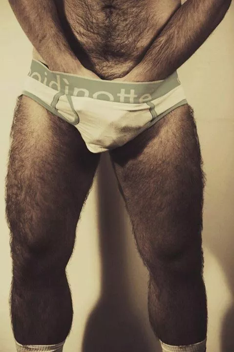 Hairy Legs (X-Post /r/menslegs) posted by menareamazing