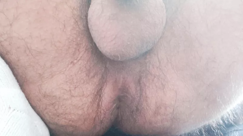 Hairy wet hole by Latinrunner999