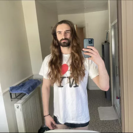 Half awake morning selfie by Alexjh93