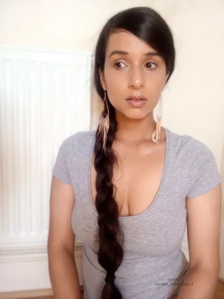 Half sri lankan/ half spanish by Terrible_Fisherman_4